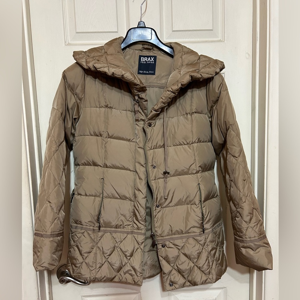 NWOT Brax high quality puffer jacket  size 10R M